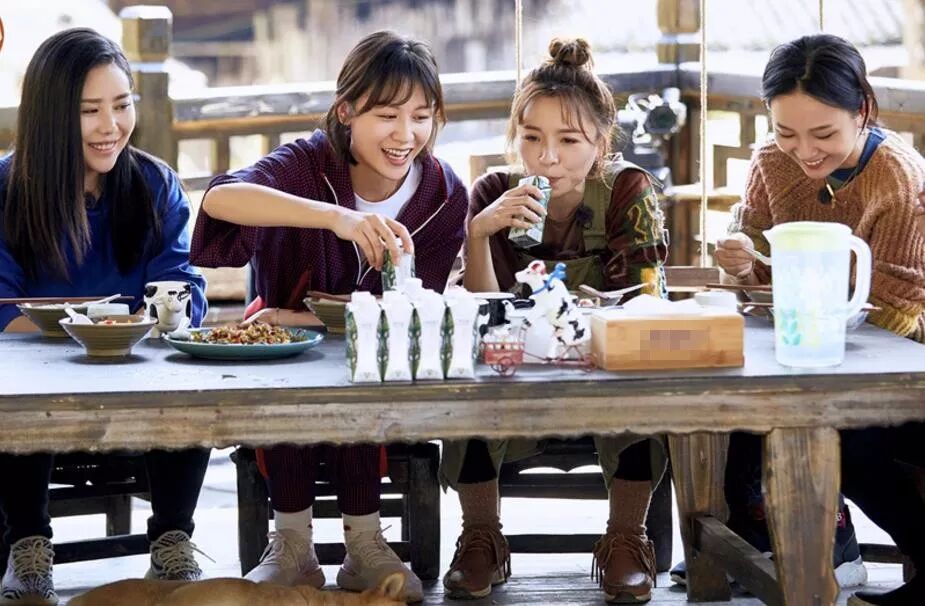 05届超女唱哭何炅！14年过去了，有人换脸改名，有人绯闻缠身