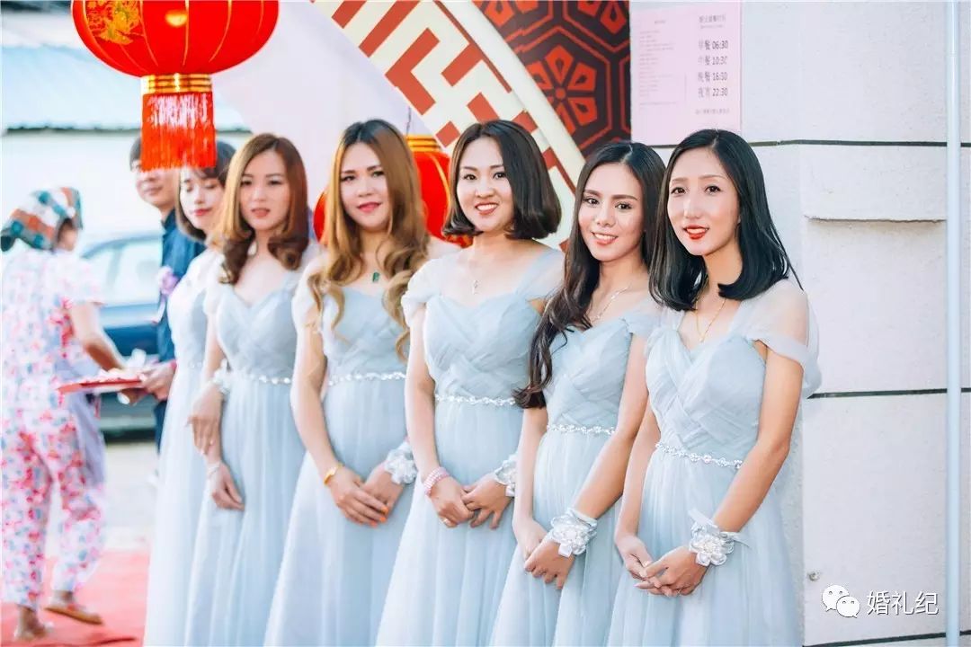 绝美缅甸小勐拉瑶族新娘子,伴娘团更是貌美如花!拍片约吗?