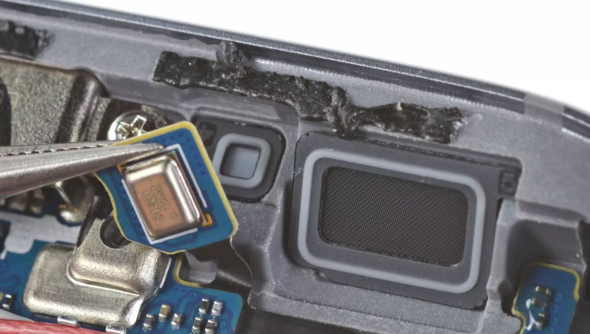 防水的iPhone7进水却不保修！这套路不止苹果在玩