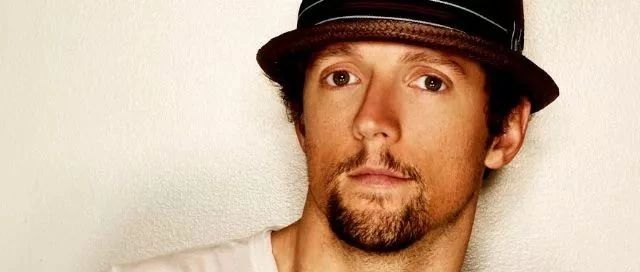 Jason Mraz - Love Is Still The Answer