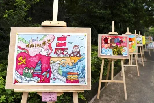 南明区举办庆祝建党100周年书法绘画摄影展