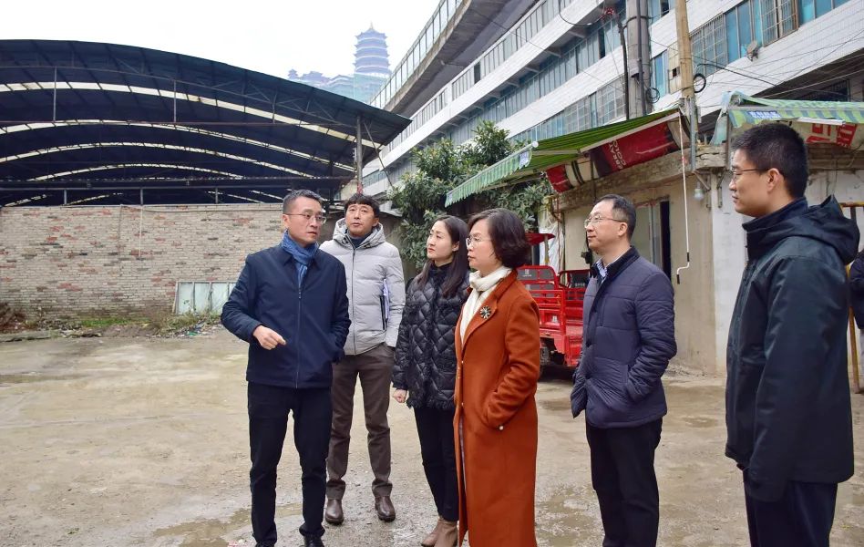 南明区委书记黄成虹调研督导辖区全国文明城市巩固提升等工作