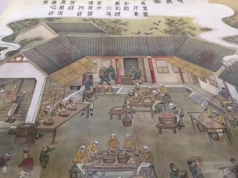 我们会一起去靖江双鱼肉脯的工厂参观,这是厂里大厅挂的那张巨幅绘画