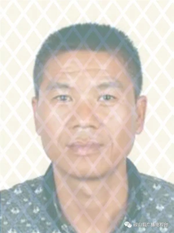 姓名:权光明 性别:男 住址:砚山县江那镇路德村民委龙树脚组87号