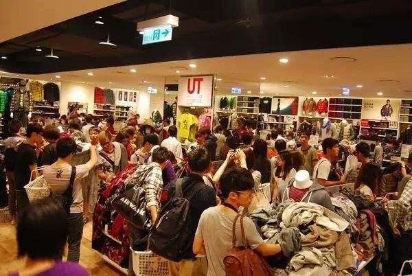 造了首富，几家倒闭 - 时尚行业怎么了?