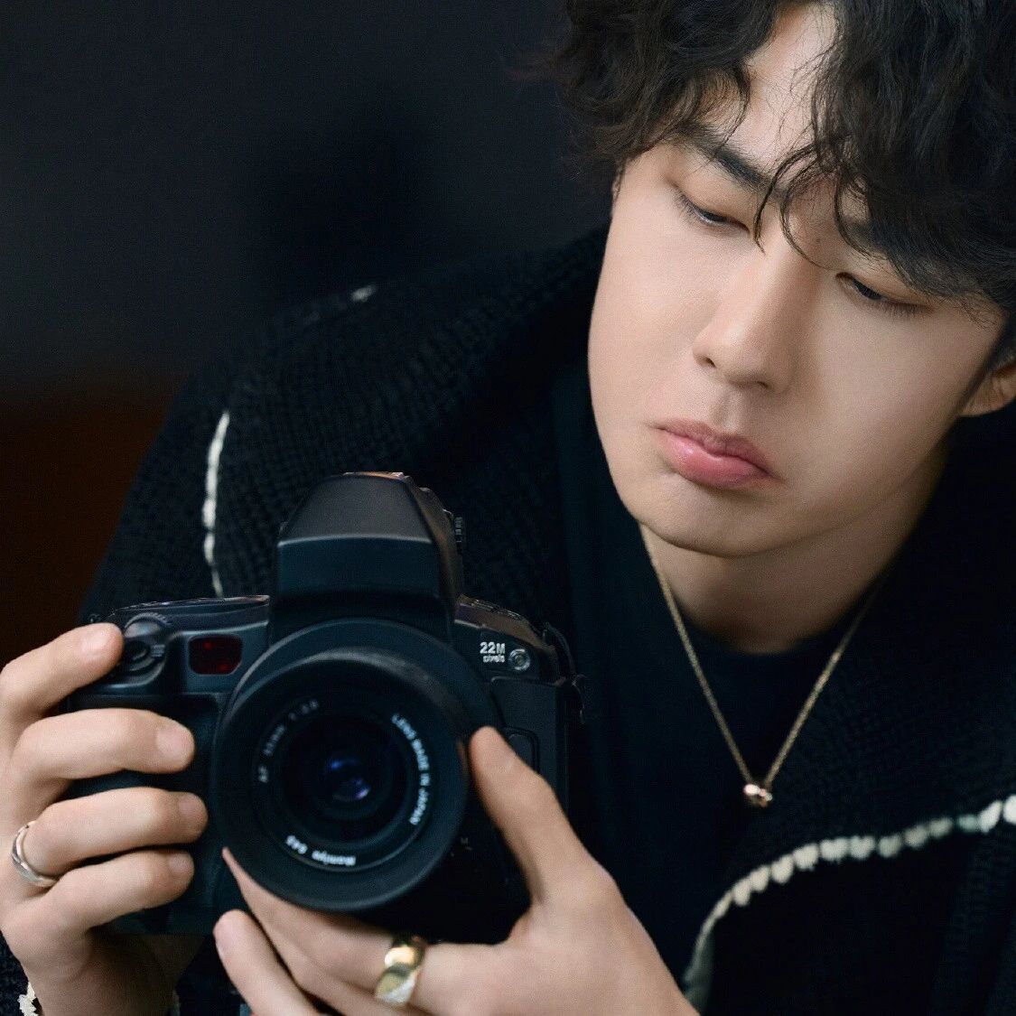 王一博最新动态,到哪里都是焦点