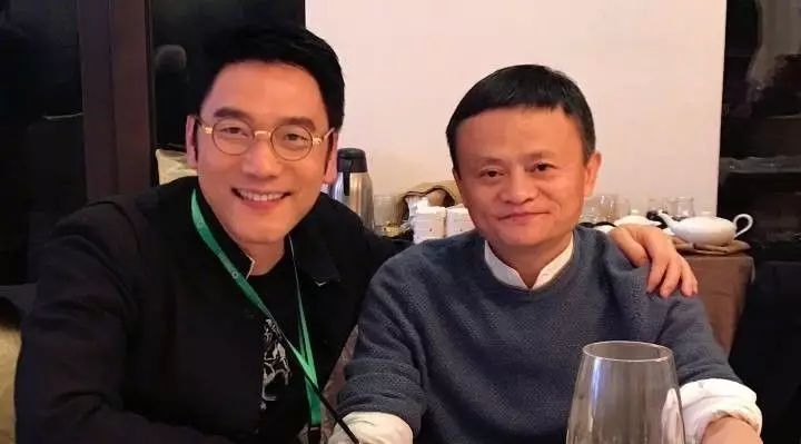 过气明星?隐形富豪!“饭爷”林依轮来了……