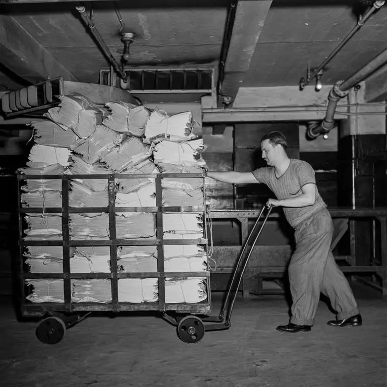 1942年，人们是如何手工制作一份《纽约时报》的？｜世界的美意 - 47