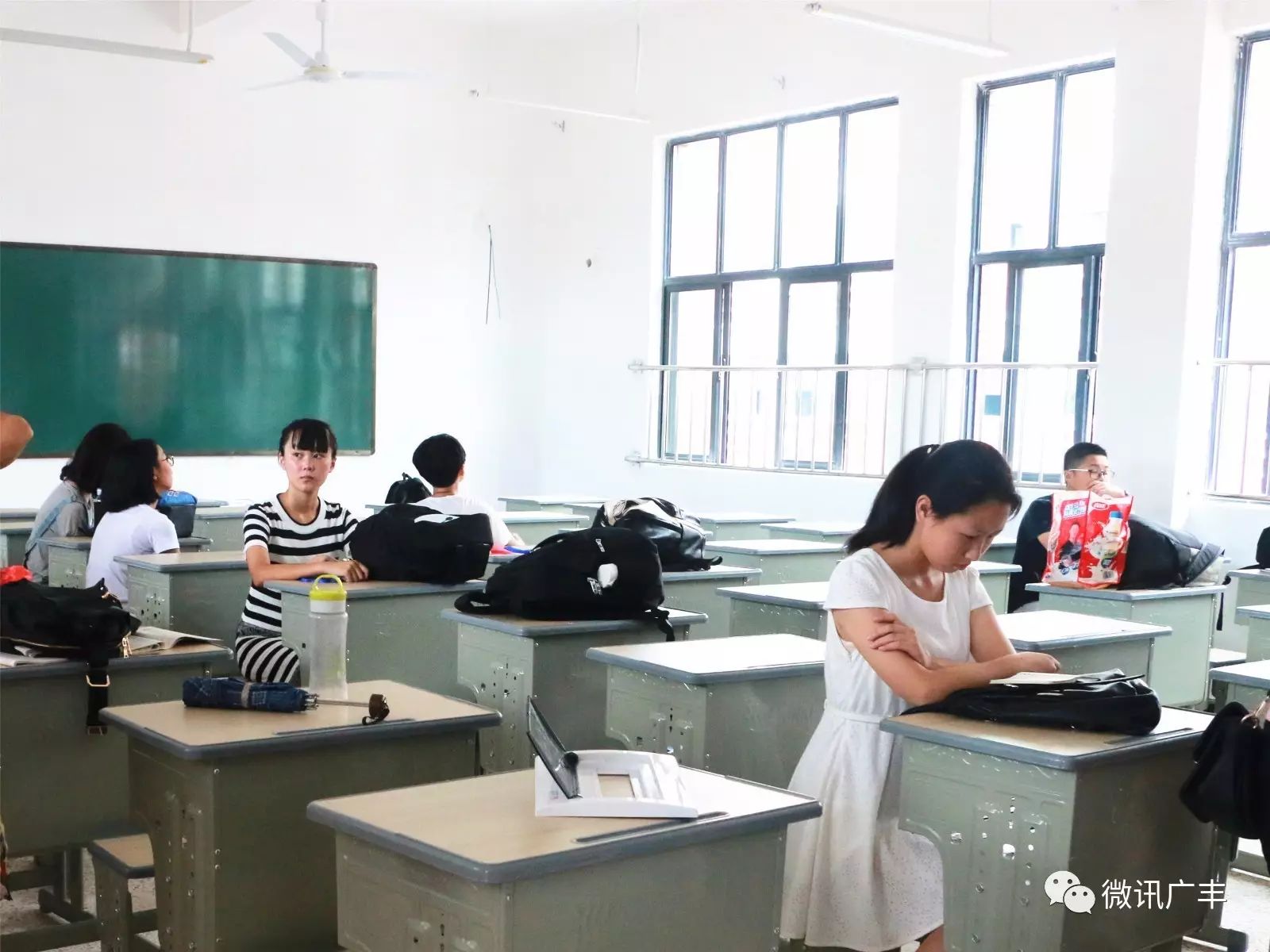 【惊艳亮相】今天,贞白中学高一开学啦