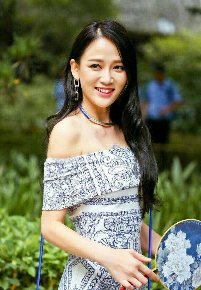 陈乔恩公开婚期,新郎就是被贾乃亮吐糟要当一辈子伴郎的他?
