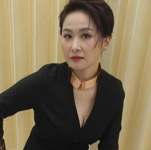 汤宝如:和张学友合唱一首歌走红,儿子已经14岁,男友却拒绝结婚