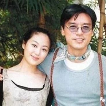 他一婚娶章小蕙,二婚娶小12岁美女,如今65岁幸福成这样?