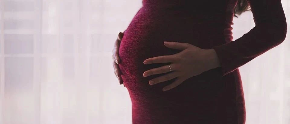 BMJ大型研究：200多万随访40年，女性早产与未来10年内死亡风险增加或有关！