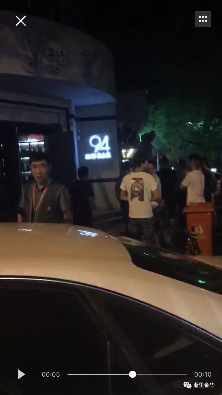 "昨天(6月7日)晚上,这里的确有打架,很多人去看,我也听到了,但有点怕