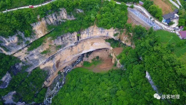 唐宁街10号可以游览么_汉中天坑群可以游览吗_汉中天坑群如何旅游