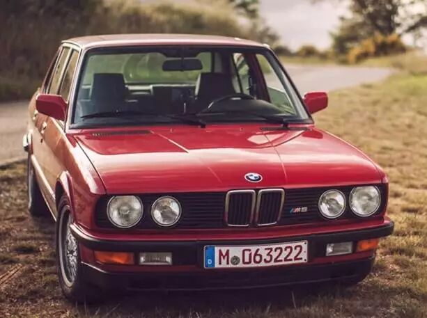 Mamba Out！|科比NBA生涯里，都有哪些豪华座驾？ 图6