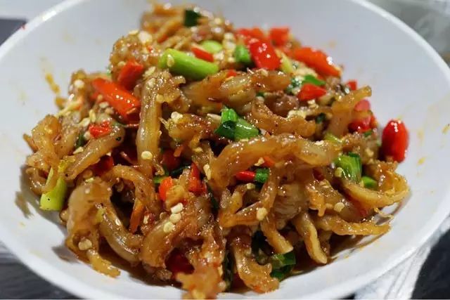 一盏灯最好吃的鸭掌筋