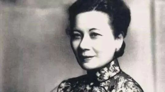 京东最强女副总怀孕请假,刘强东这番话一出口一桌人脸色都变了