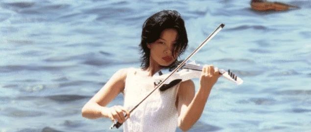 曾经红遍全球的华裔小提琴天才,和自己的“虎妈”决裂了20年