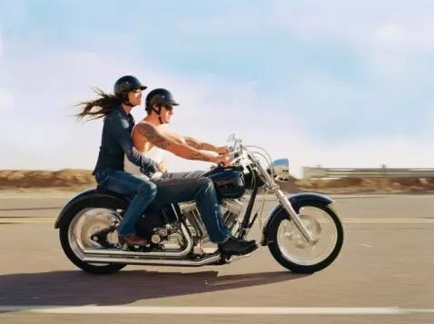 摩托机车是什么意思_你很机车是什么意思_巴黎世家机车包mini款的编码意思