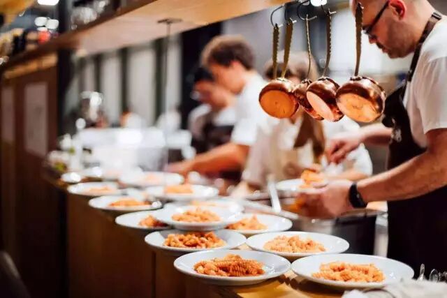 沃尔沃是哪个国家的_沃尔沃汽车属于哪个国家_沃尔沃什么国家