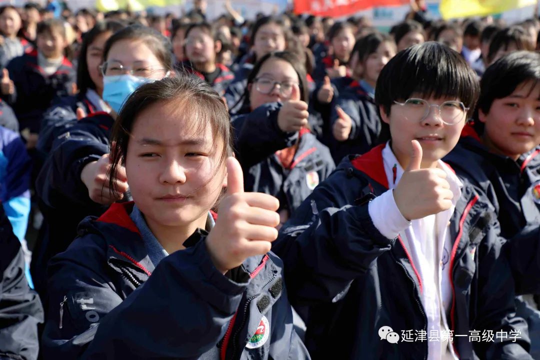 韩威东老师的激情演讲将助推高三学子更加轻松地对待六月高考,同时也