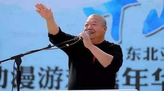 “摇滚音乐人”臧天朔或将复出,谁是幕后推手?