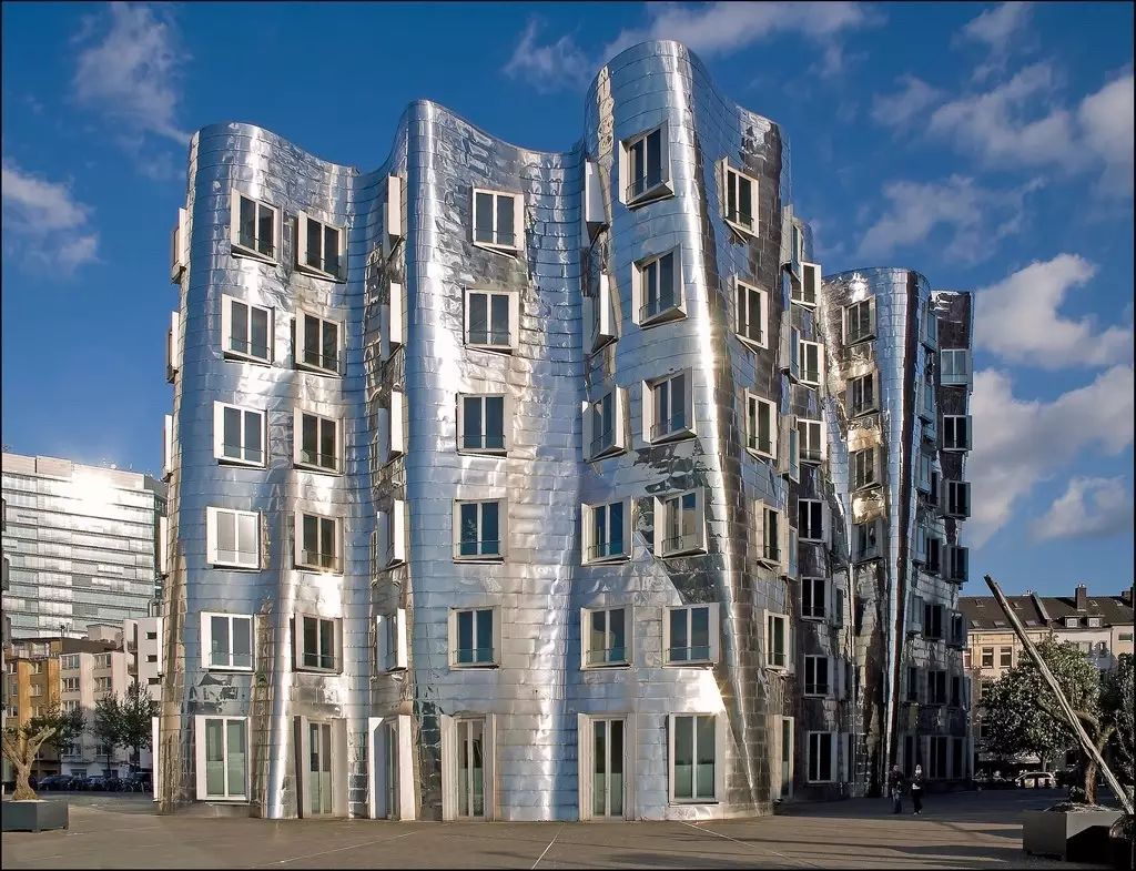 gehry building dusseldorf