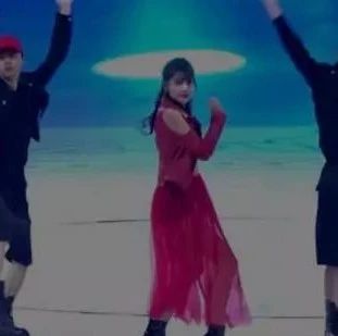 SNH48李艺彤《关不掉》超酷,超性感!