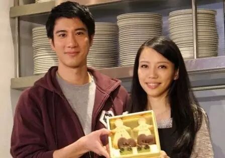 王力宏妻子怀二孩,微博晒四维彩超照,太温馨了!