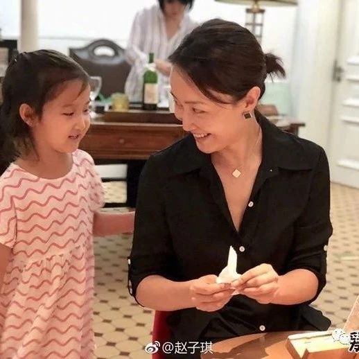 赵子琪女儿曝光 赵子琪是谁其老公竟然是韩寒上司不可思议