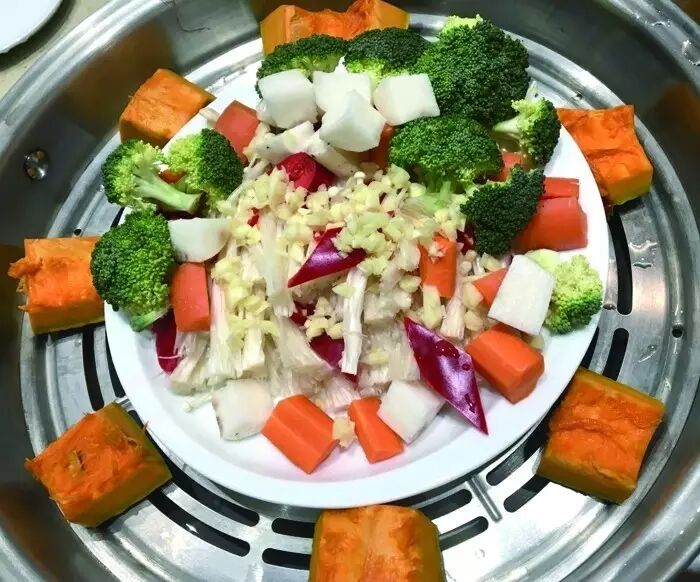 她曾经胖得让人误以为怀孕了,为拍出唯美婚纱照,她竟然半年减重30斤!-怀孕期