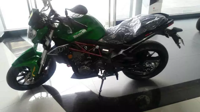 Benelli BN302 con ABS modelo 2017 640?wx_fmt=jpeg&tp=webp&wxfrom=5&wx_lazy=1