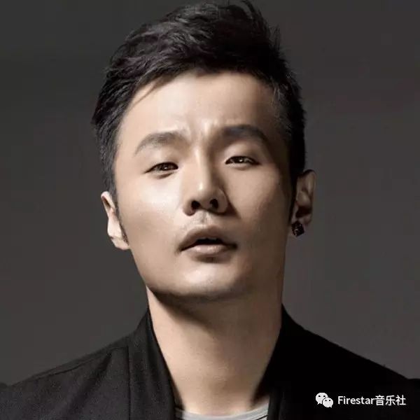 你们所熟知的歌手其实是个电吉他大师——详解李荣浩