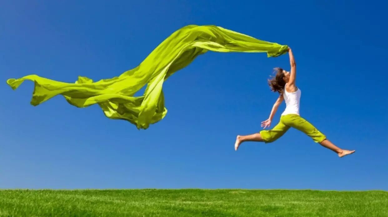 他用瓶子做了一辆玩具小汽车英文_在瓶子用英文怎么翻译_瓶子的英文