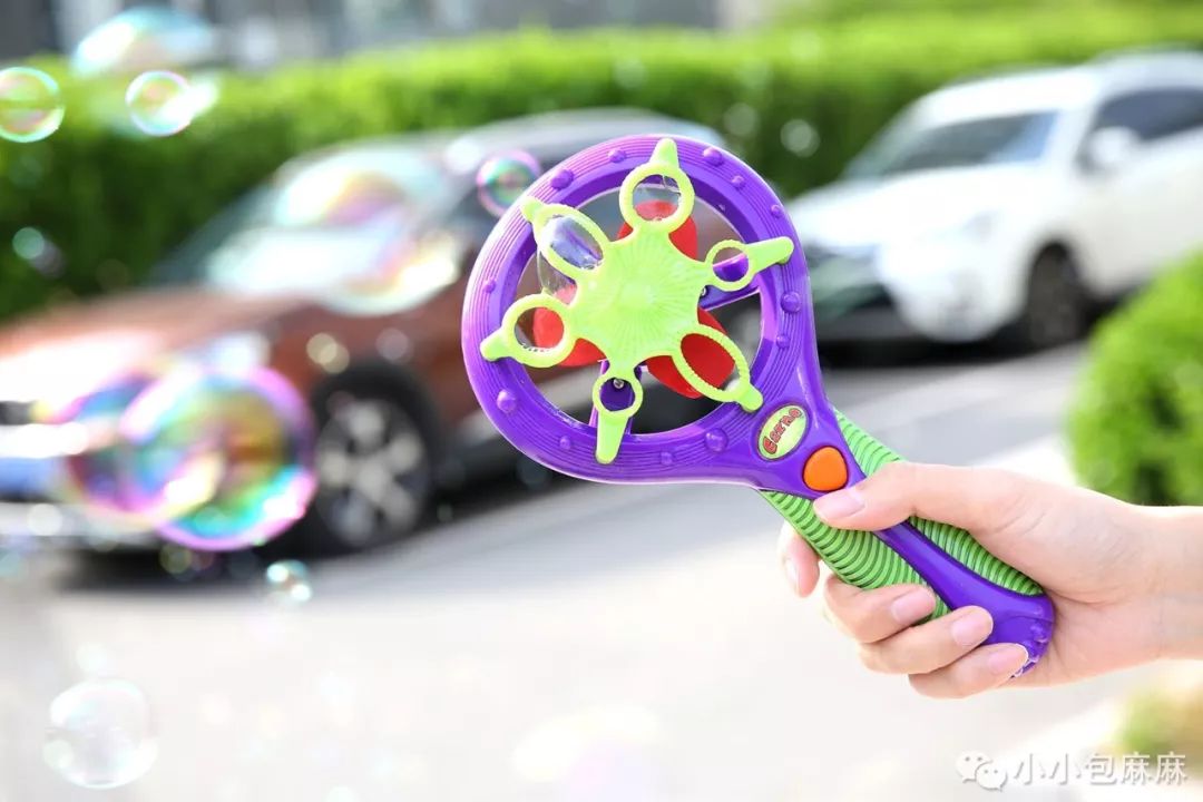 终于找到了满意的泡泡机,娃超爱玩,还有欧盟ce认证