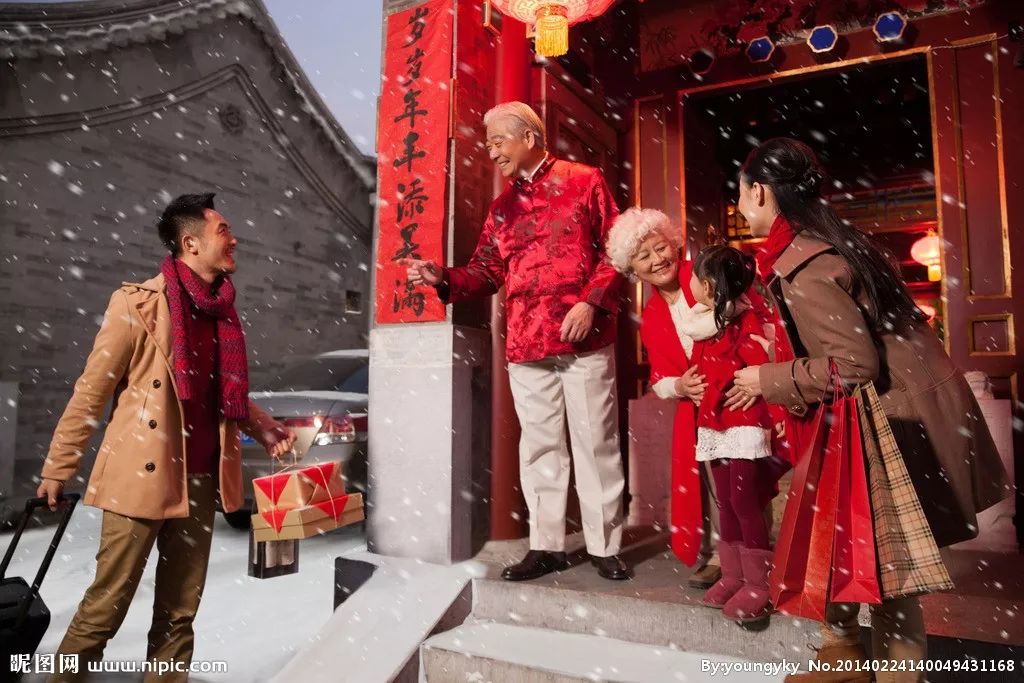 2018有钱没钱,回家过年(天下父母盼儿归,感动亿万中国