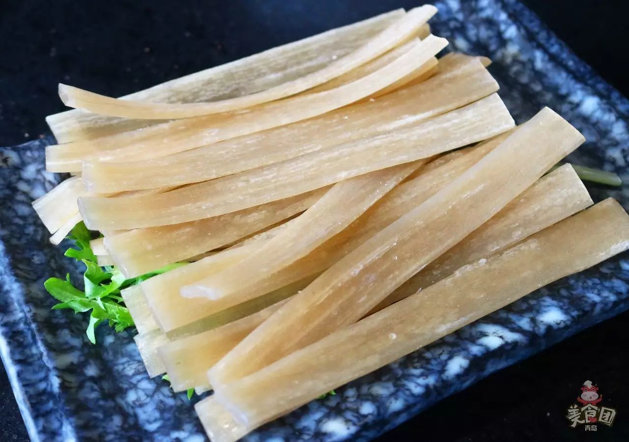 宽粉  