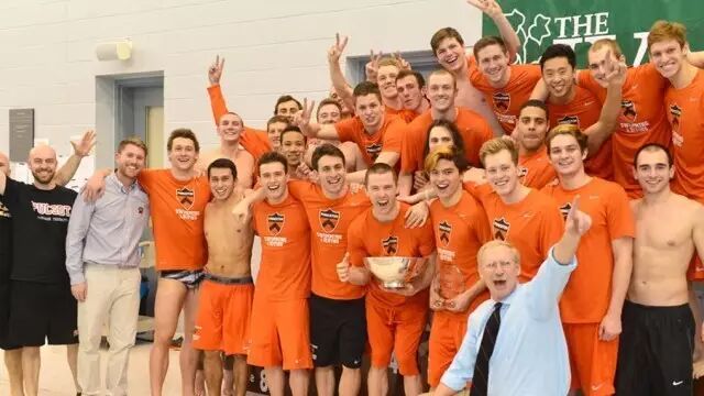 (普林斯顿大学男子游泳/跳水队部分成员。图片来源于：普林斯顿大学官网，版权属于原作