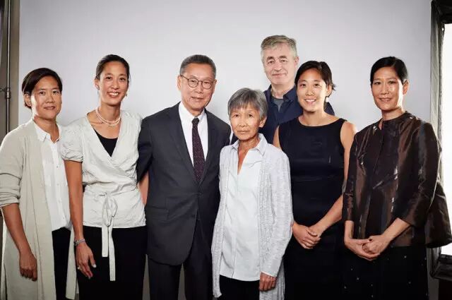 (孙启诚一家及纪录片导演。图片来源：Kartemquin Films, 版权属原作者所有)