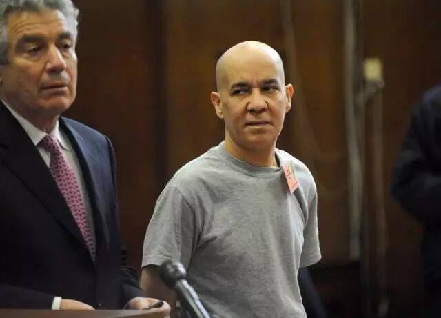 (埃尔南德斯在2012年的庭审上。图片来源《纽约时报》，版权属Louis Lanzano所有)