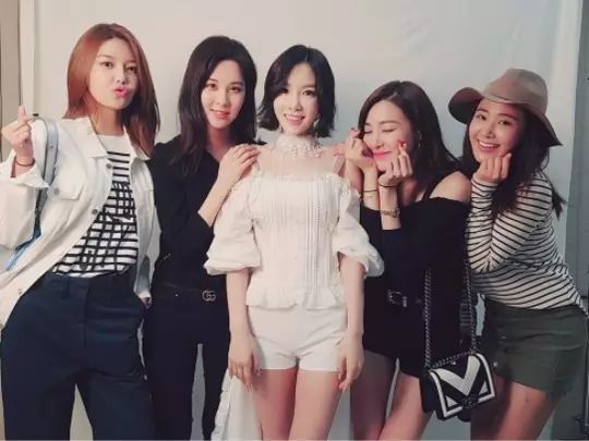 少女时代秀英、徐玄、Tiffany、Yuri应援太妍单独演唱会
