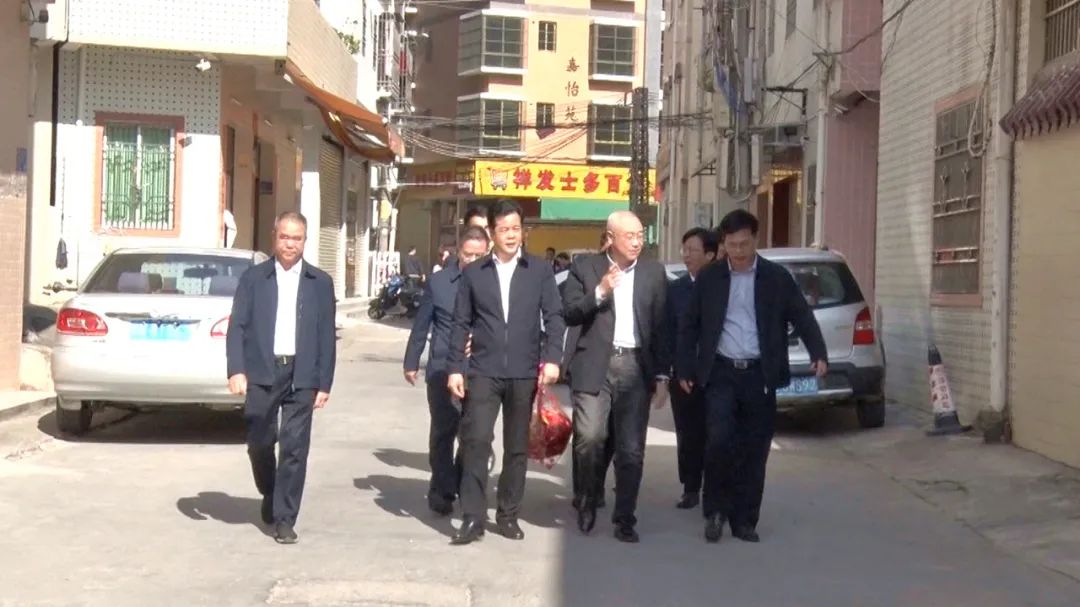 市委常委,常务副市长林少文,县委书记郑俊雄,县长郭文炯,县委常委