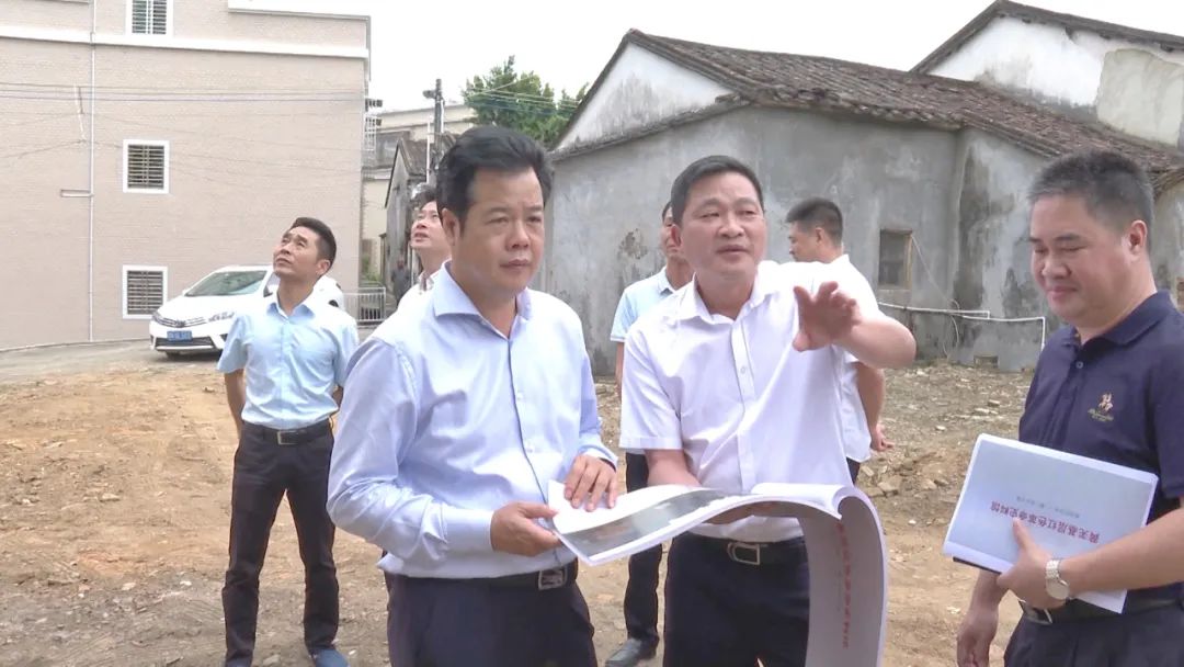 郑俊雄到黄羌镇调研"红色村"建设工作