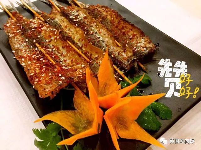 烤羊肉串,烤羊油腰!烤鸭头!烤扇贝!烤鸡胗!烤牛板筋!烤鸡脖!烤乳 