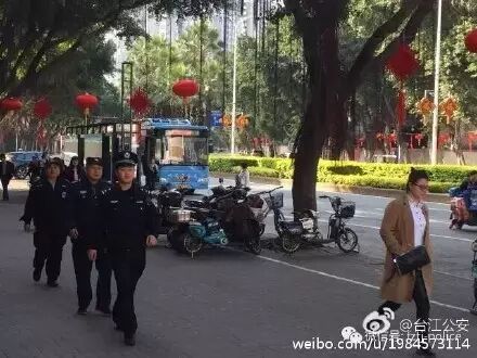 警察在街上到处“溜达”有什么用？官方回应亮了