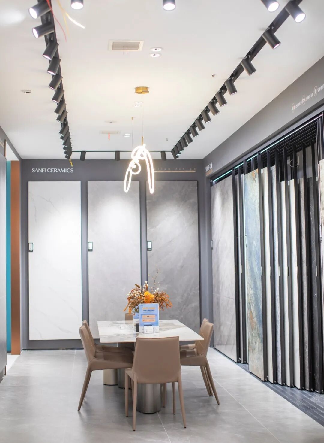 兴辉陶瓷临泉轻奢美学馆 彰显当代艺术空间_26