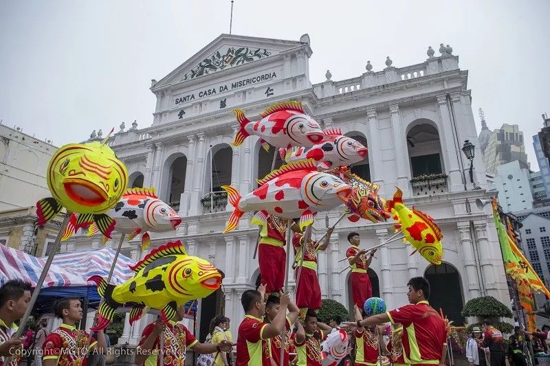 厉害了!澳门这个传统节日引来了那么多人围观