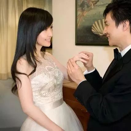 周慧敏诉说与倪震8年婚姻生活:他知道我的需要