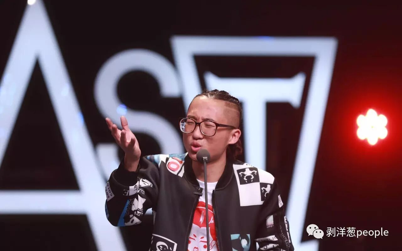 暴躁95后的脱口秀：尺度小还能说好 那才是真牛逼